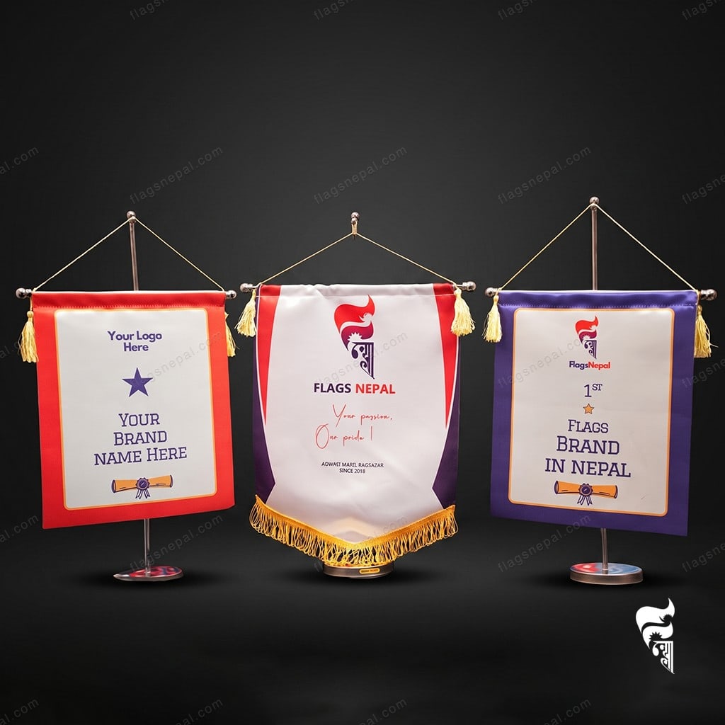 Pennant stand trio